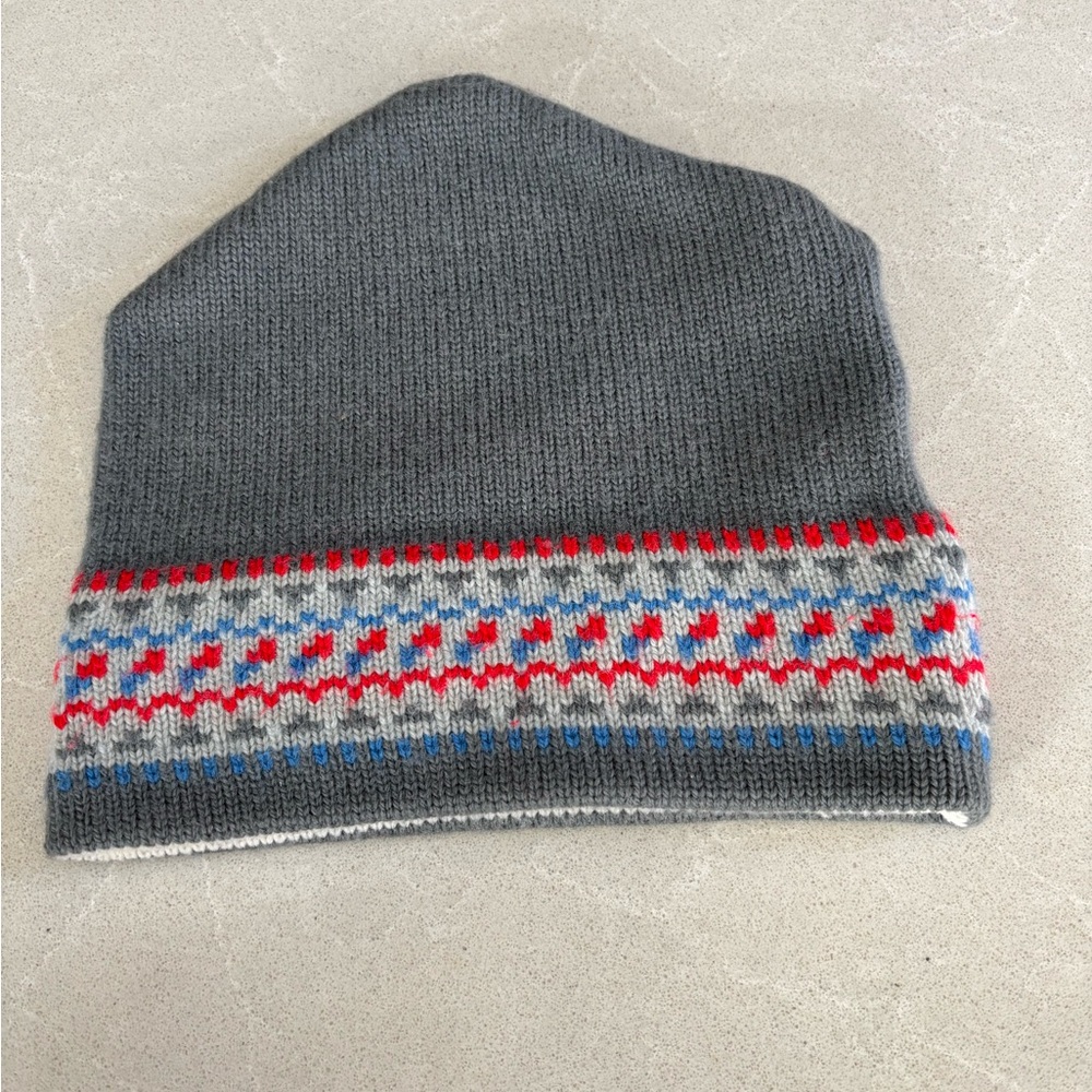 Madhatter Gordini Gray and Red Fair Isle 100% Wool Knit Beanie Made in Canada